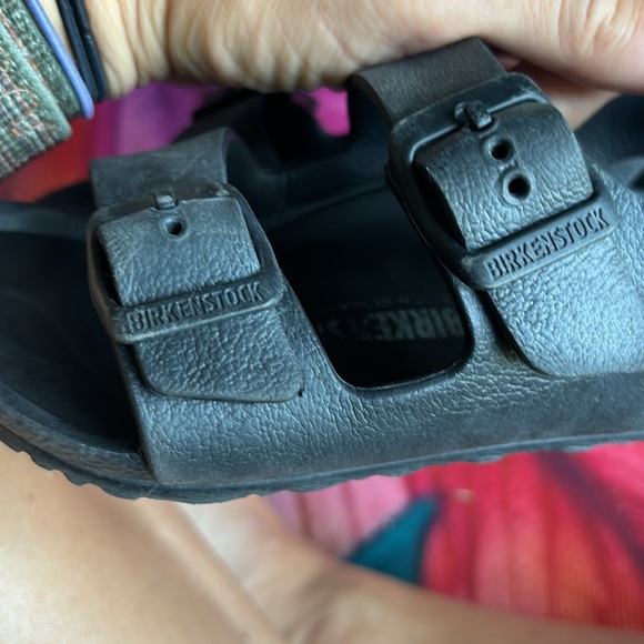 VGUC size 28 kids black rubber Birkenstocks - Picture 6 of 9